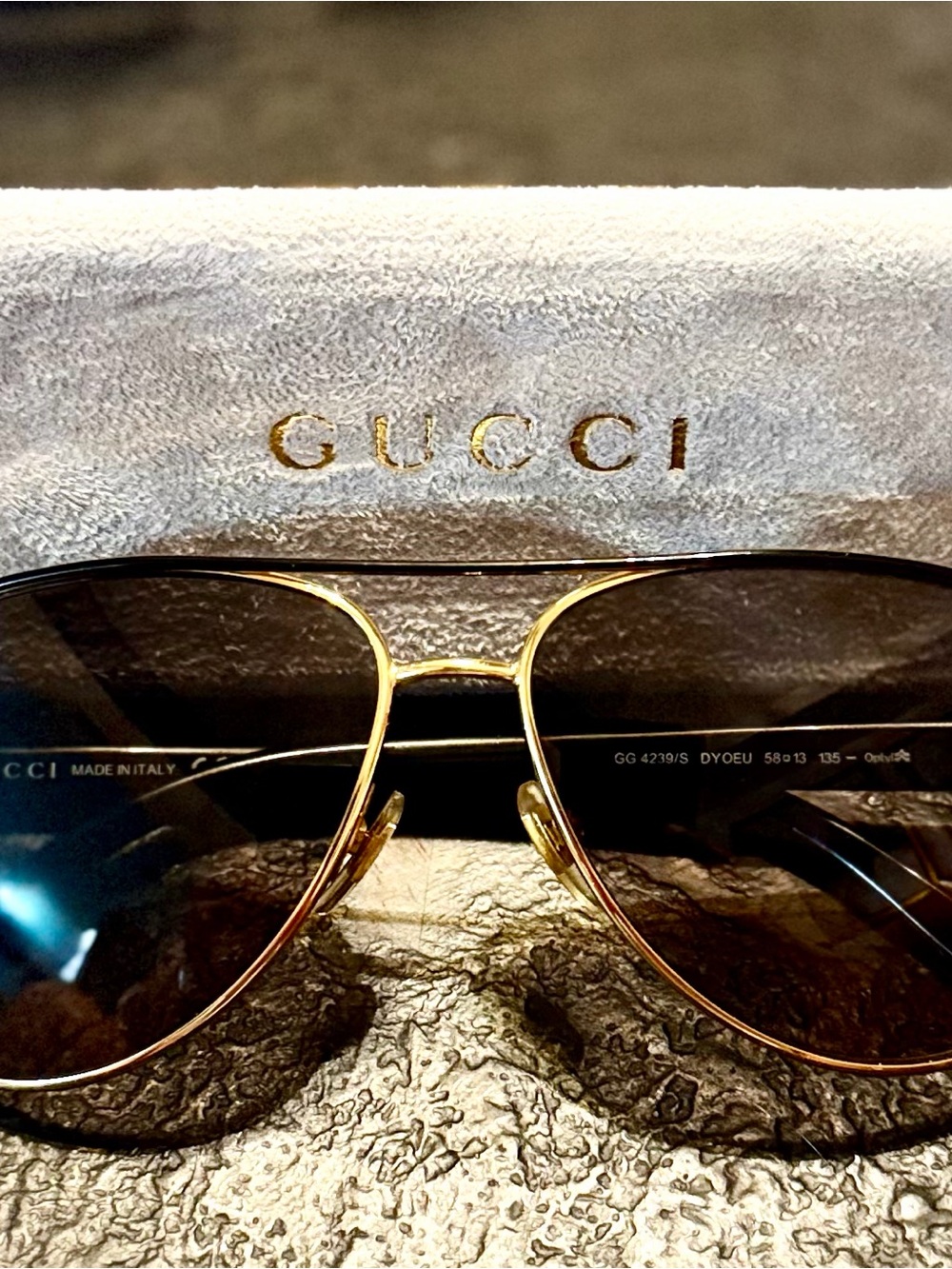 Gucci GG 4239/S Gold Aviator Sunglasses Brown Gradient Lenses w/ Case - Picture 2 of 5